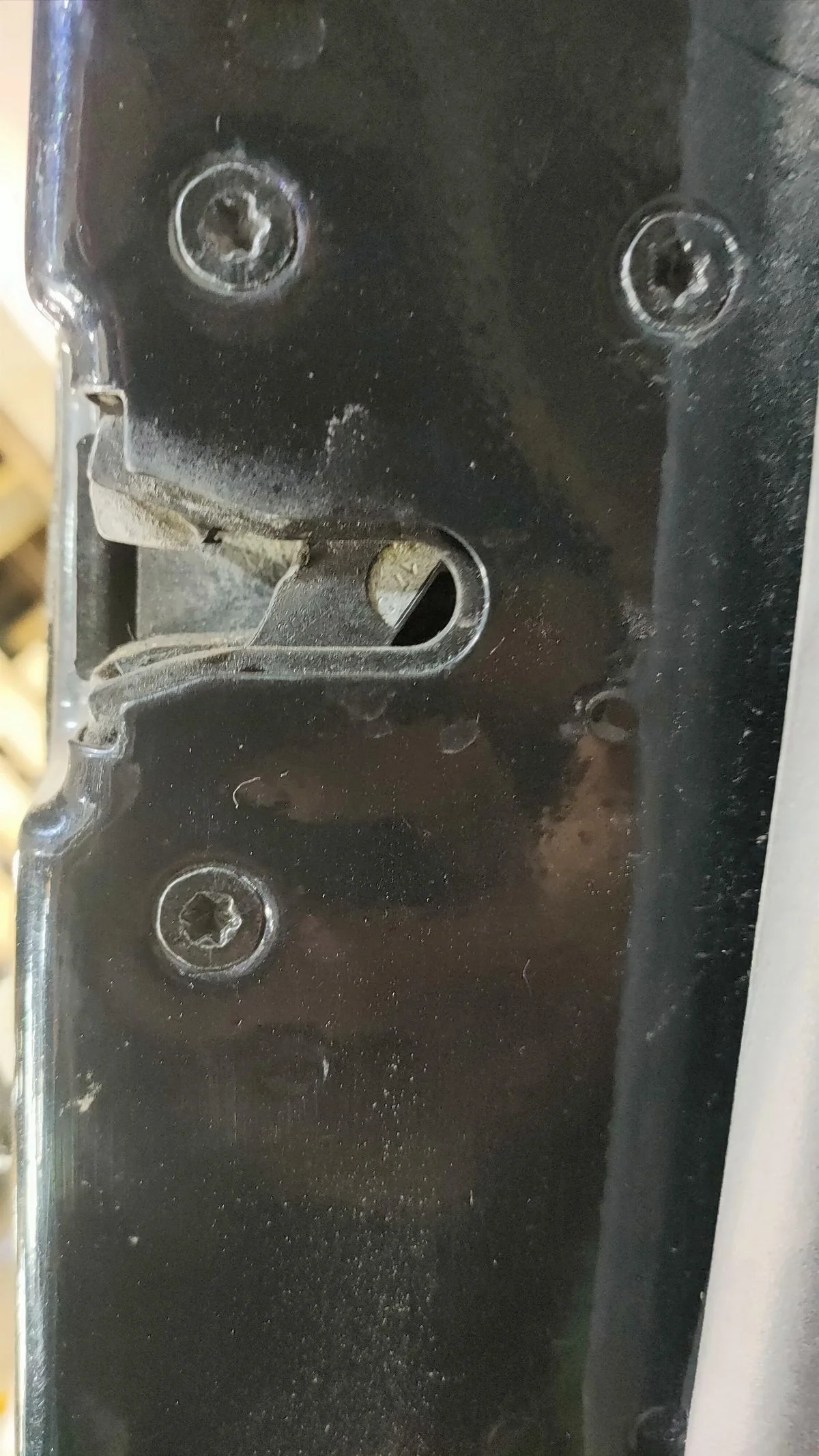 Замок двери передней правой  Volvo S80 I