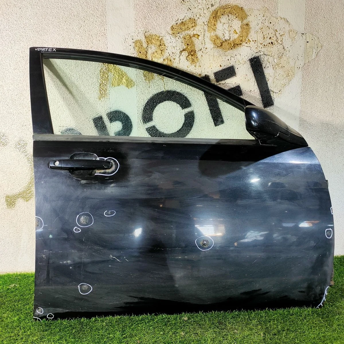 Дверь передняя правая Vortex Estina I