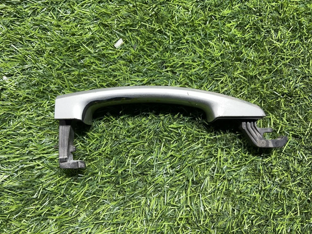 Ручка двери наружная Opel Astra J (2009—2012)