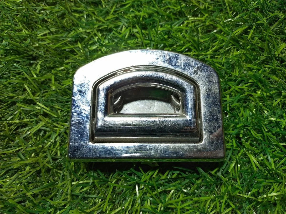 Кронштейн Volkswagen Touareg I (2002—2006)