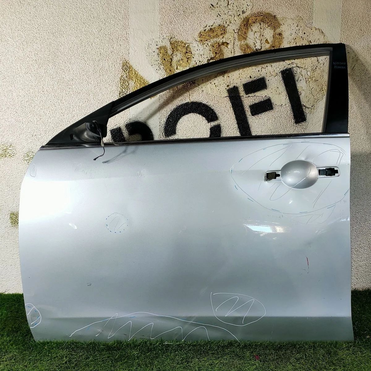 Дверь передняя левая для Nissan Almera