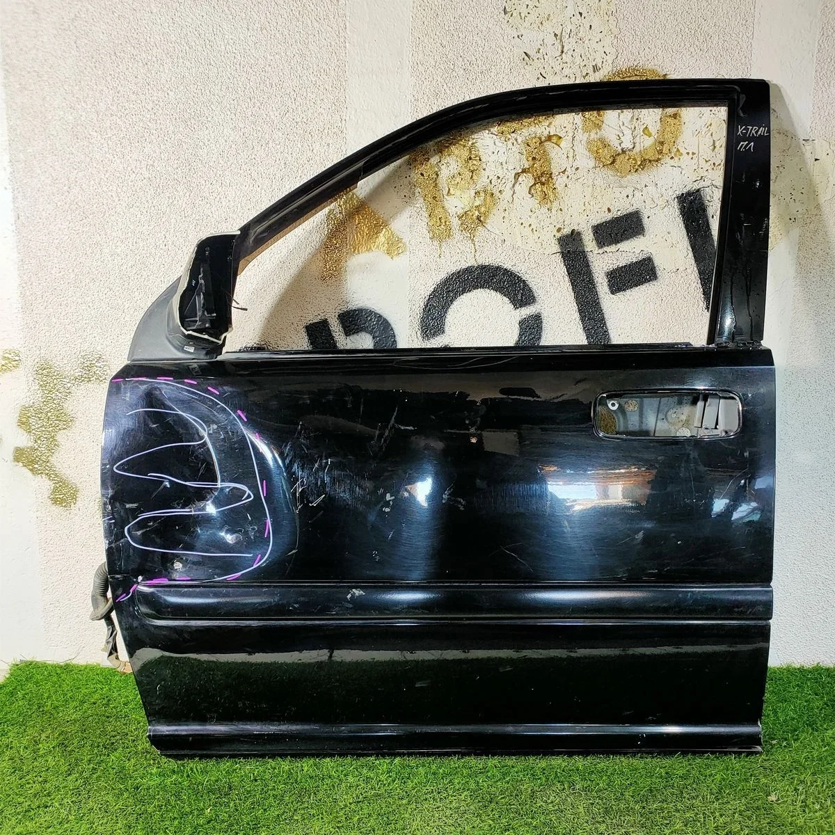 Дверь передняя левая для Nissan X-Trail (T30) I