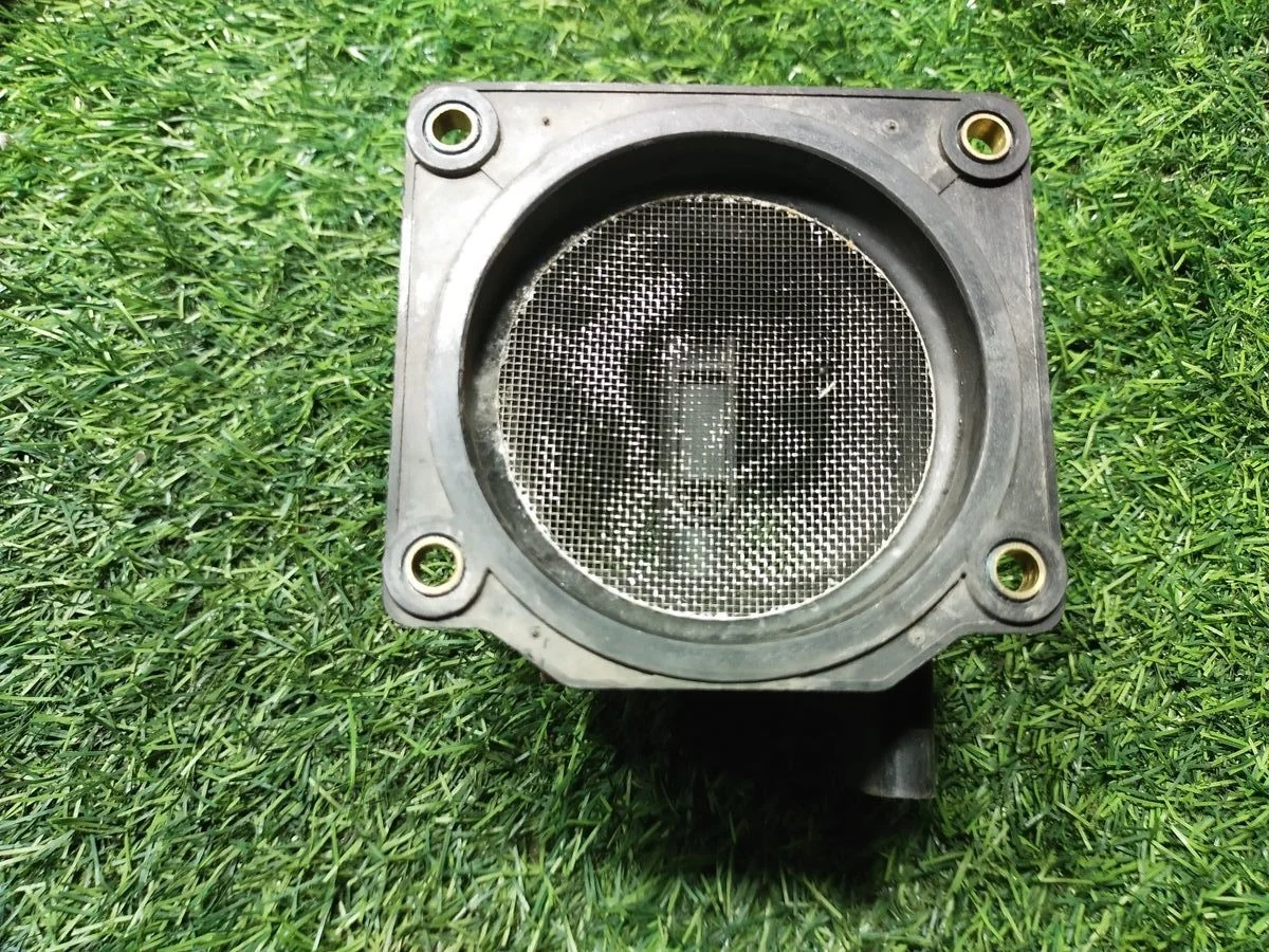 Расходомер воздуха (массметр) Audi