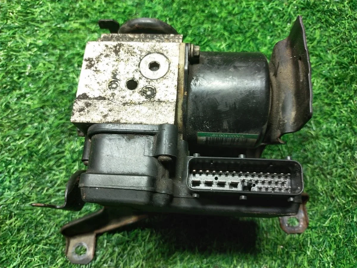 Блок (насос) ABS Opel Vectra (B) II