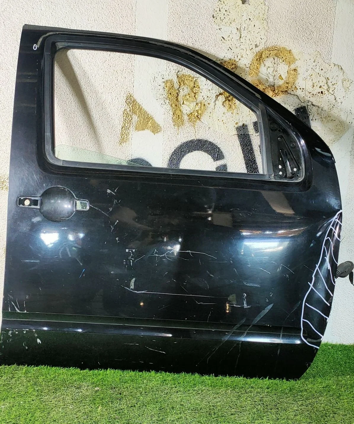 Дверь передняя правая для Nissan Navara (D40) II