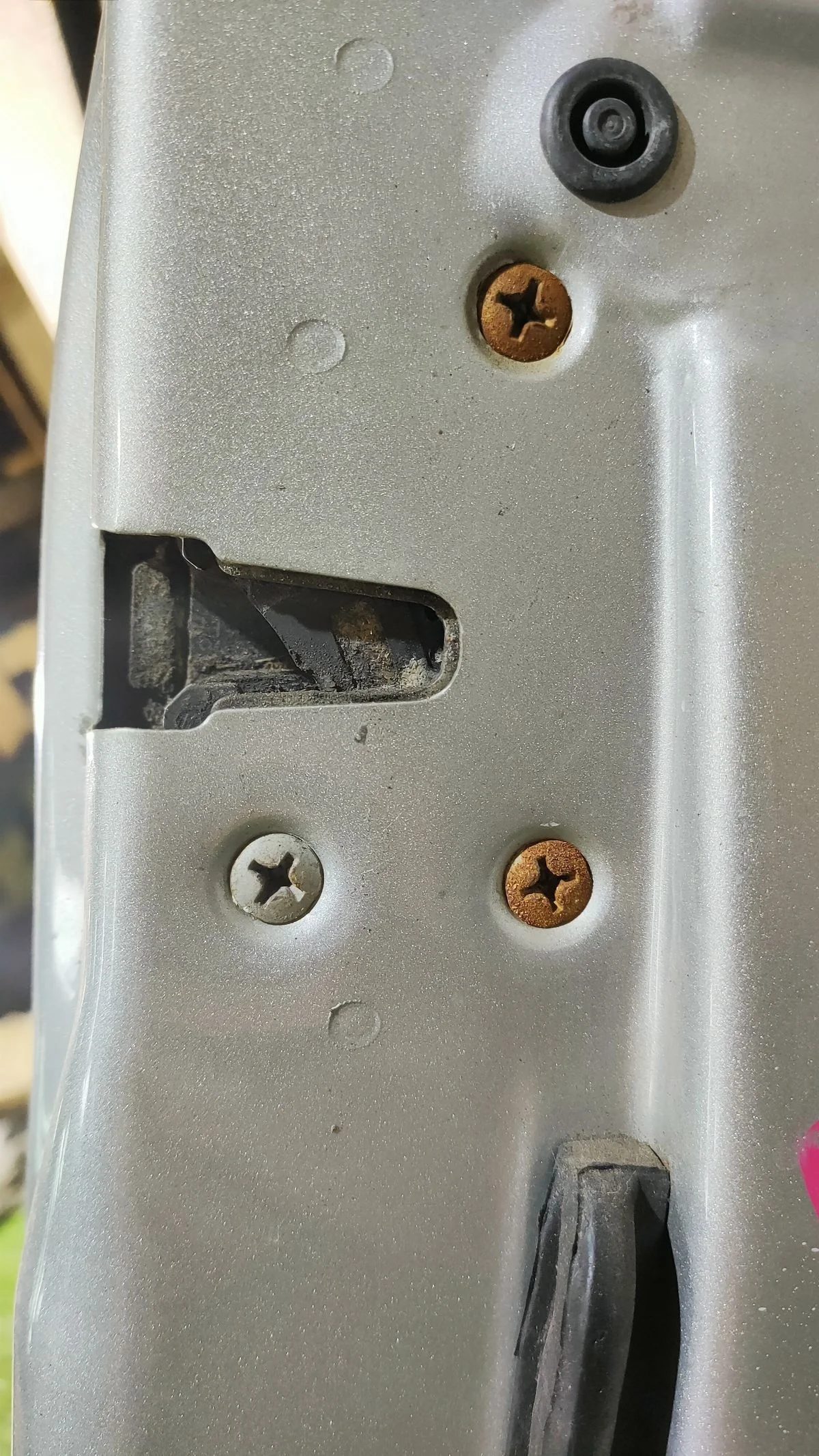 Замок двери передней правой для Nissan Primera III