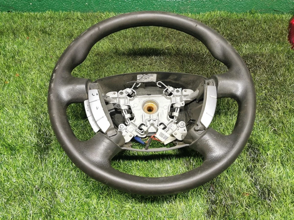 Рулевое колесо без AIRBAG на Nissan Primera III