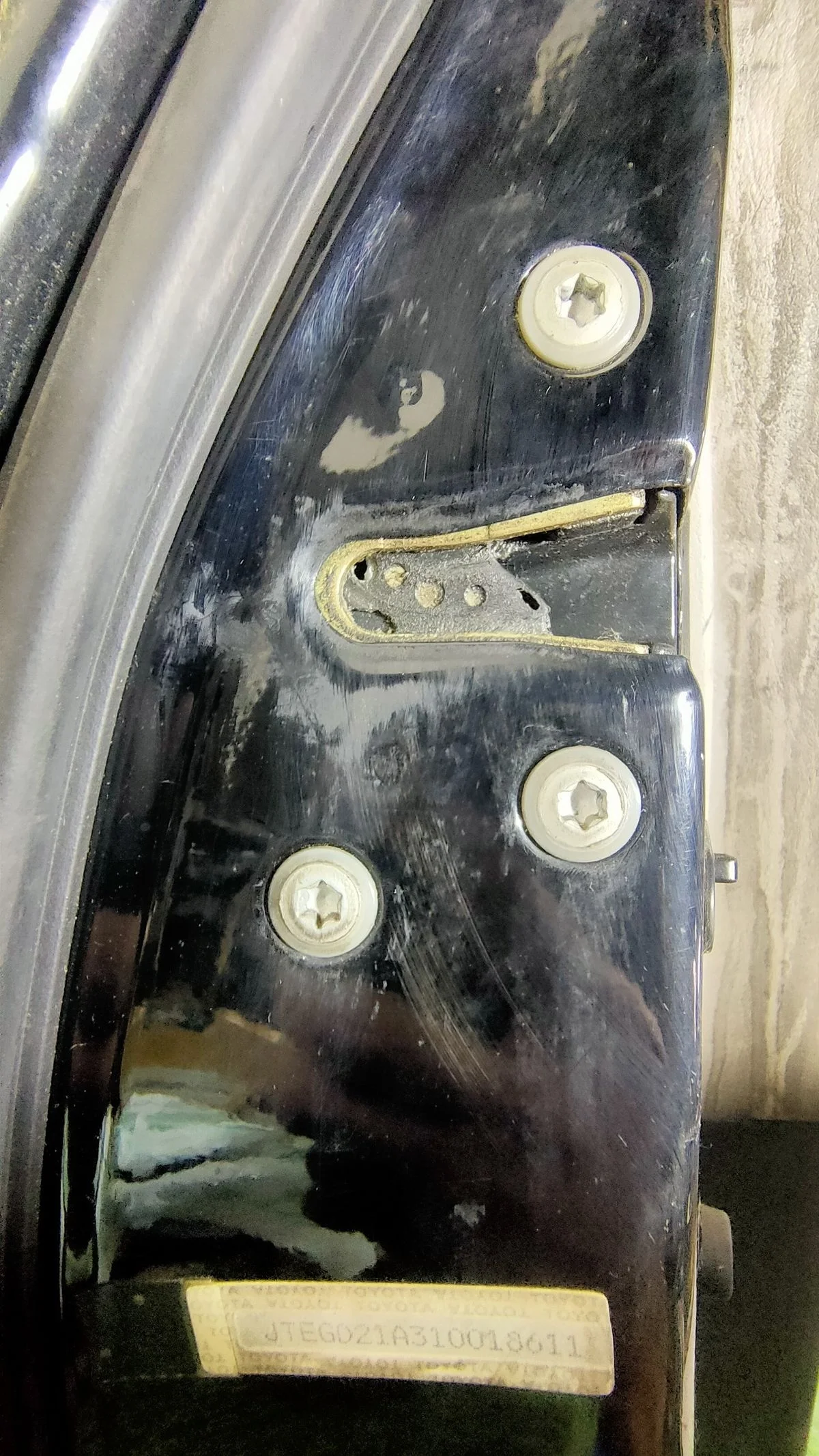 Замок двери задней левой для Toyota Highlander I