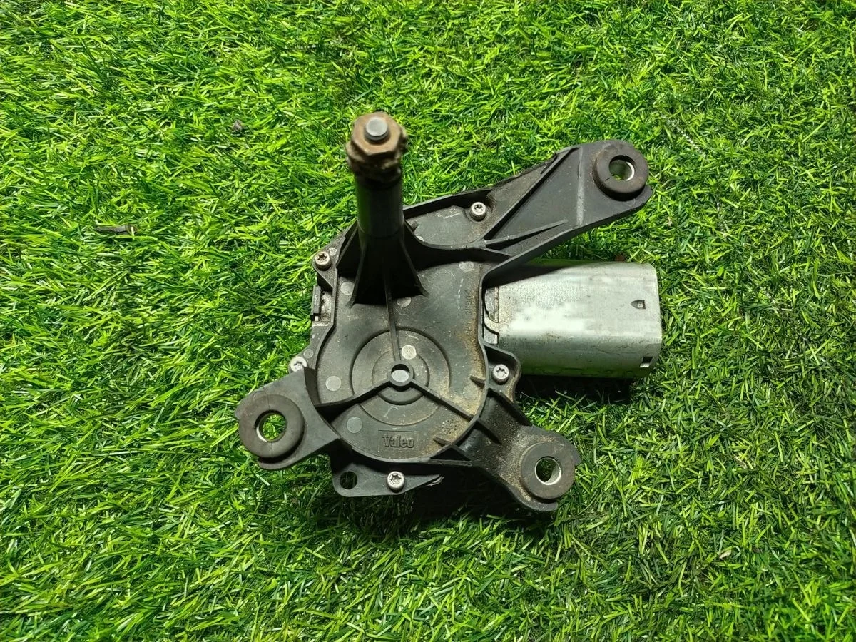 Моторчик стеклоочистителя задний Opel Astra G