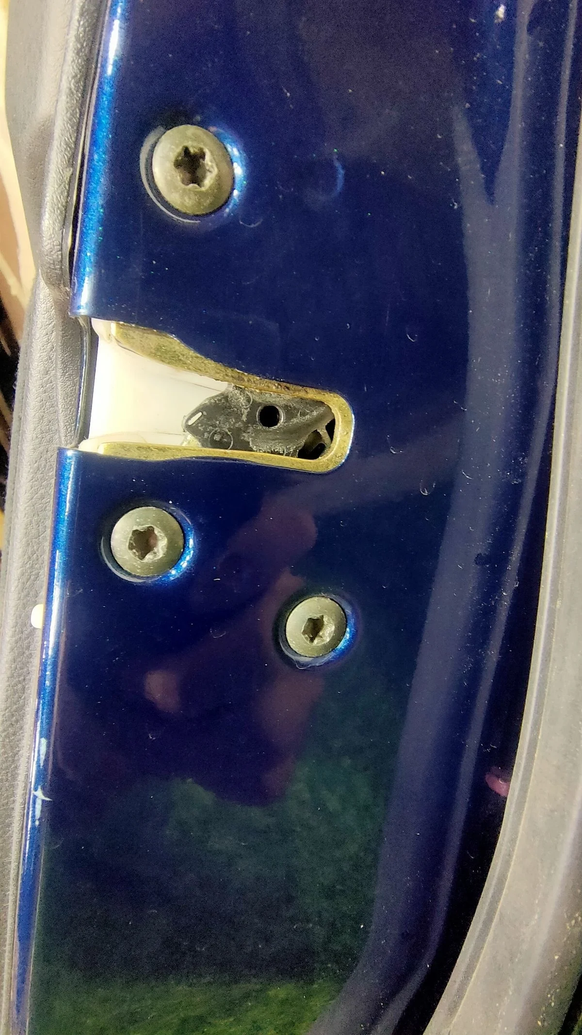 Замок двери  задней правой   Mitsubishi Lancer 9