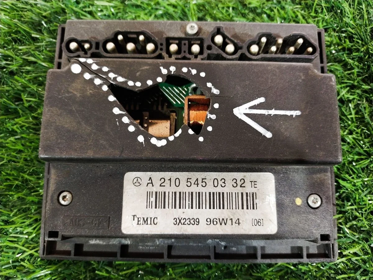 Блок управления Mercedes-Benz E-Class (W210) II