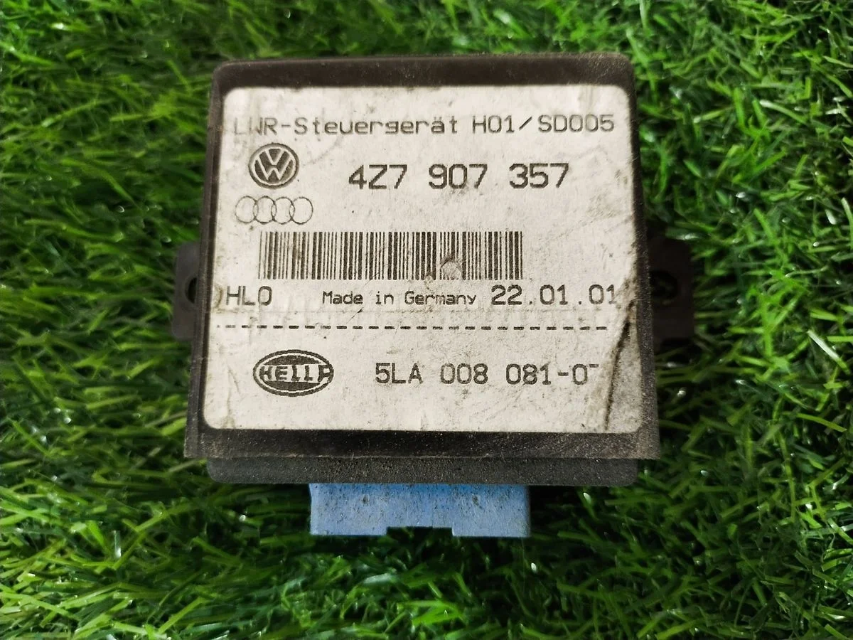 Блок управления светом Audi A4 B6 (2000—2006)