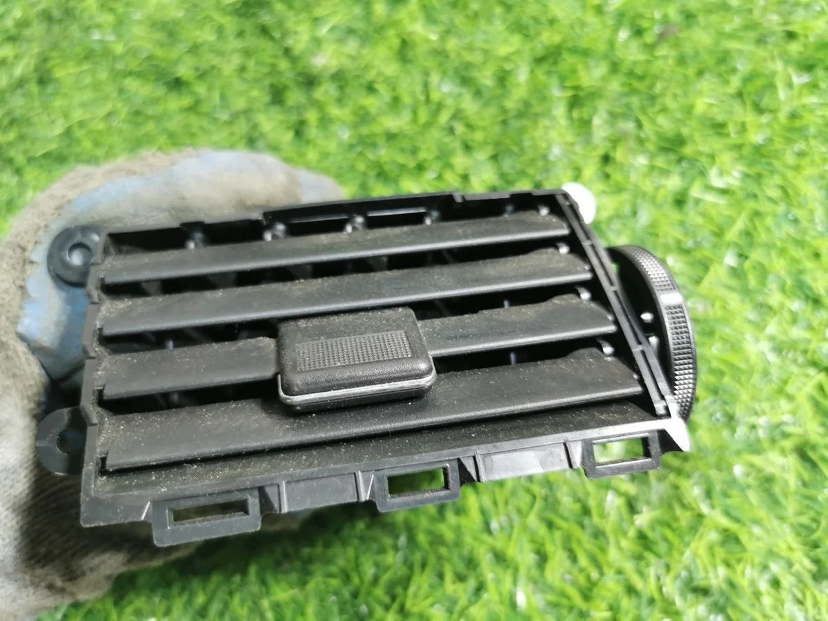 Дефлектор воздушный  Toyota