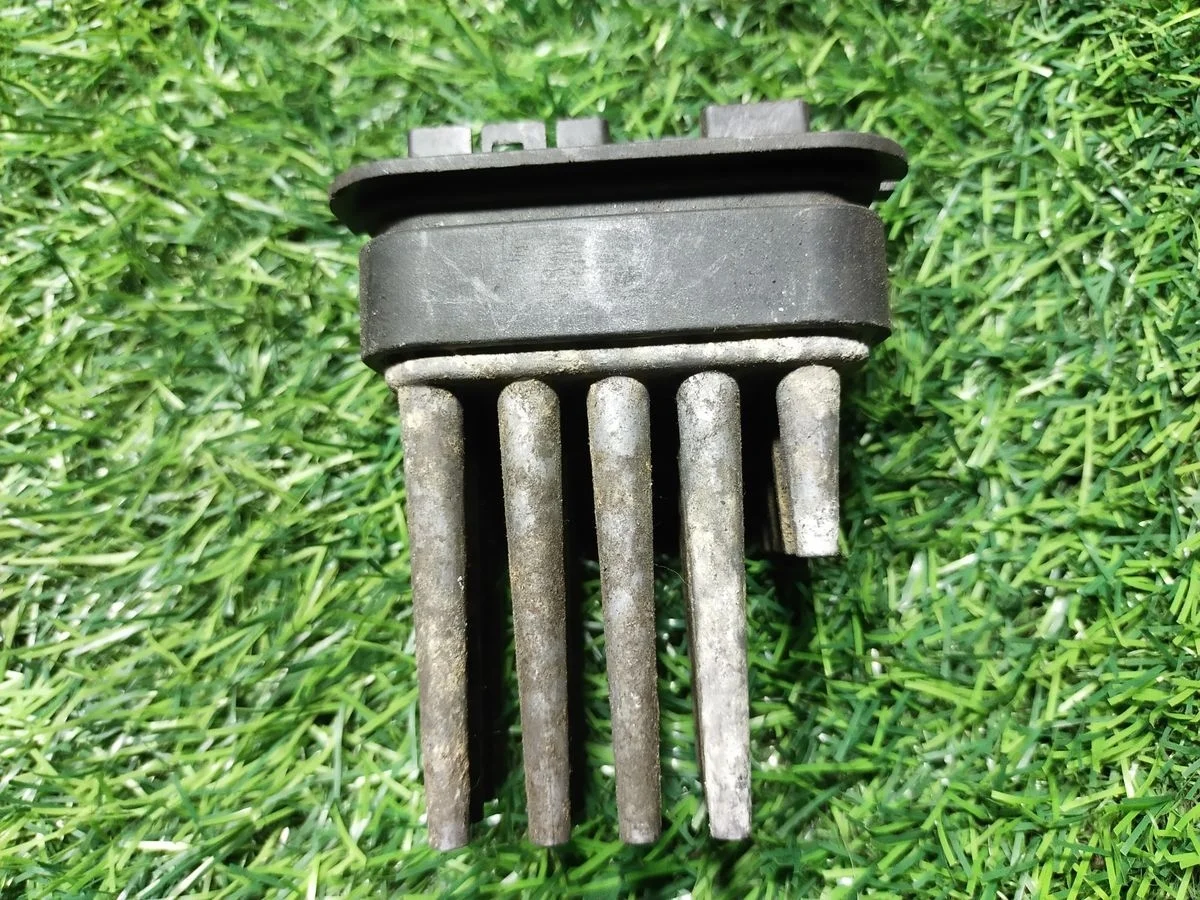 Резистор отопителя Opel Astra Family (H) III