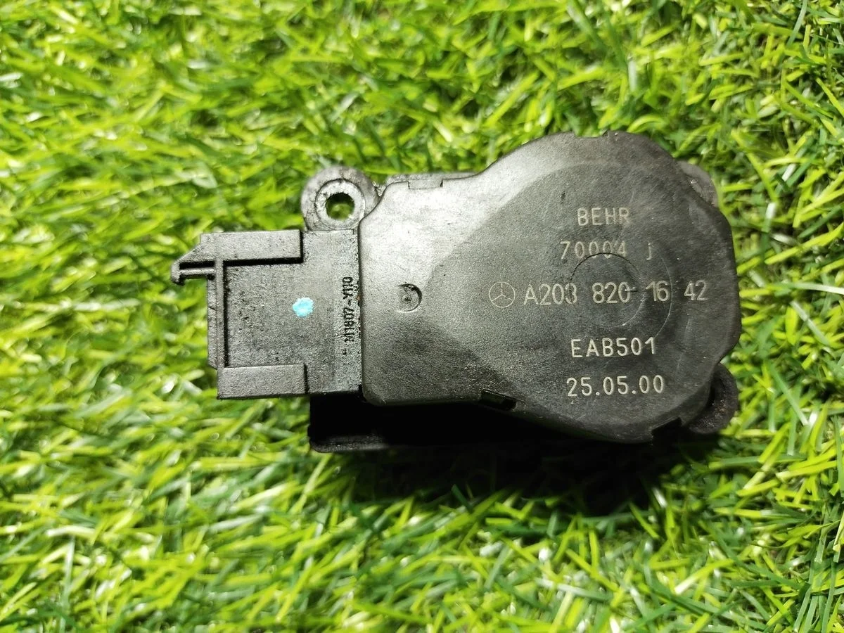 Сервопривод печки Mercedes-Benz M-Class (W163) I