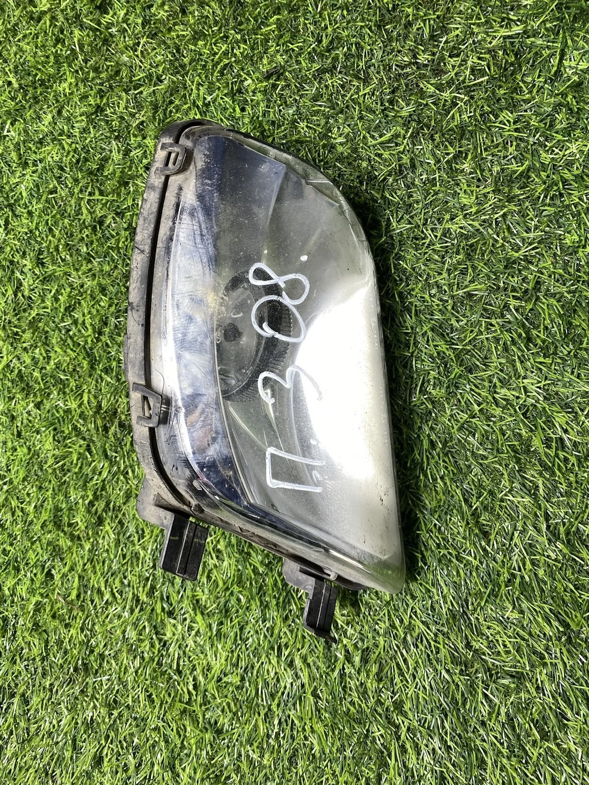 Фара противотуманная Peugeot 308