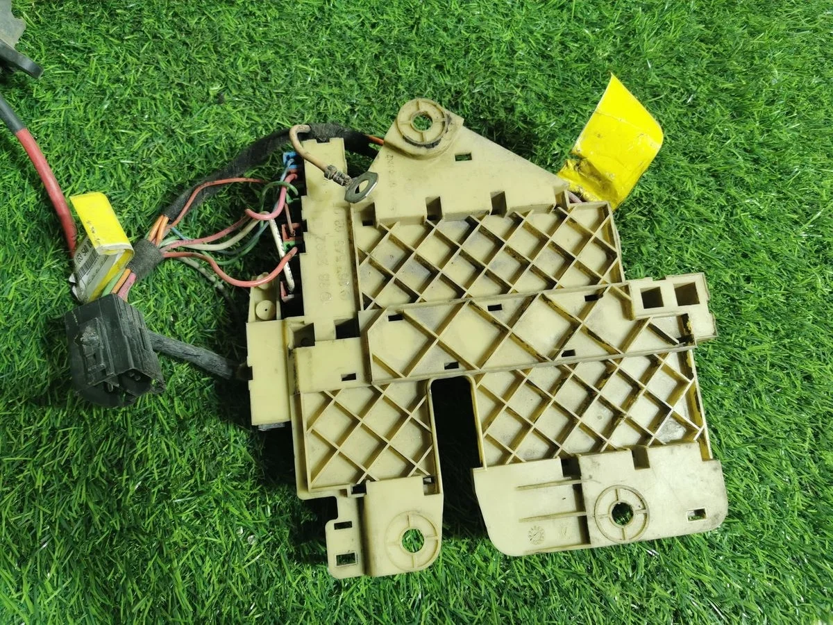 Блок предохранителей Mercedes M-Class (W163) I