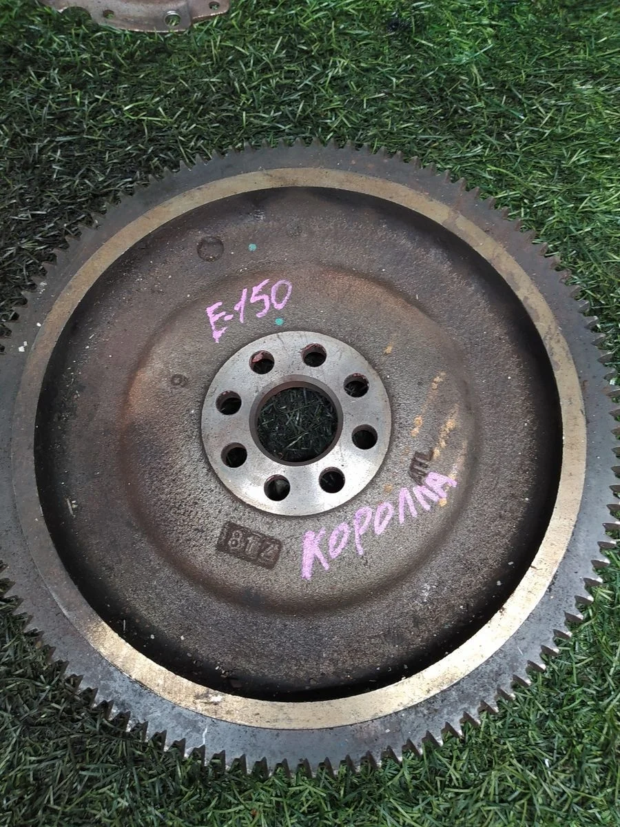 Маховик Toyota Corolla