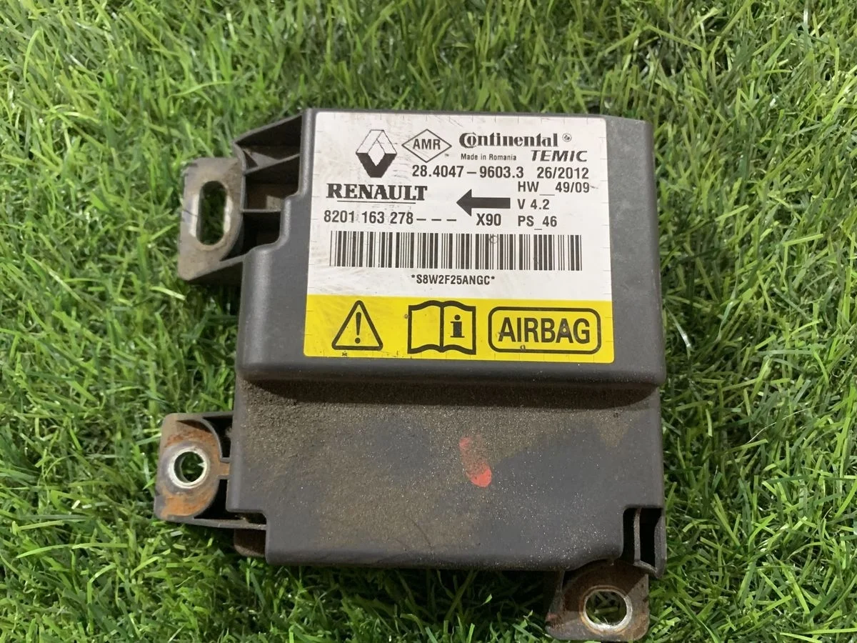 Блок управления AirBag Renault Logan