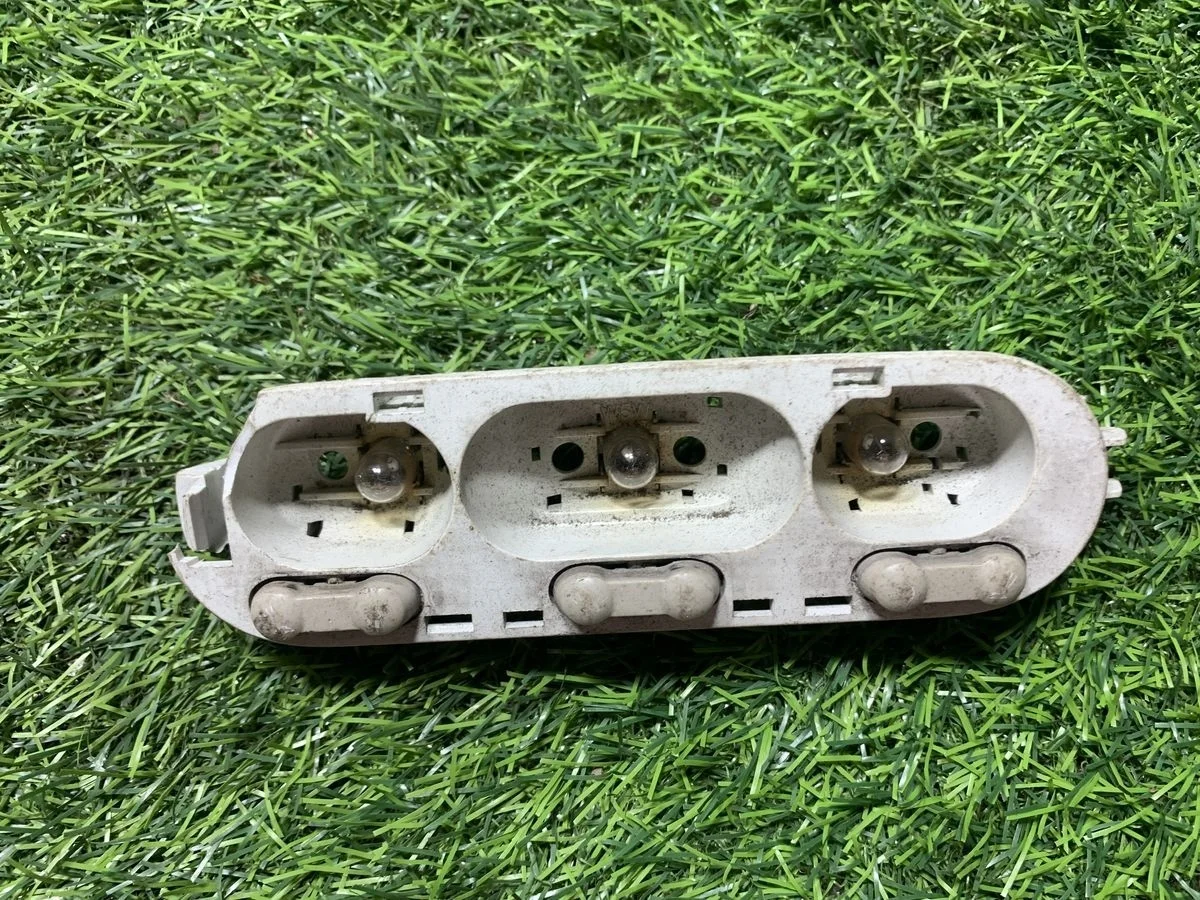 Плафон салонный Renault Megane 2