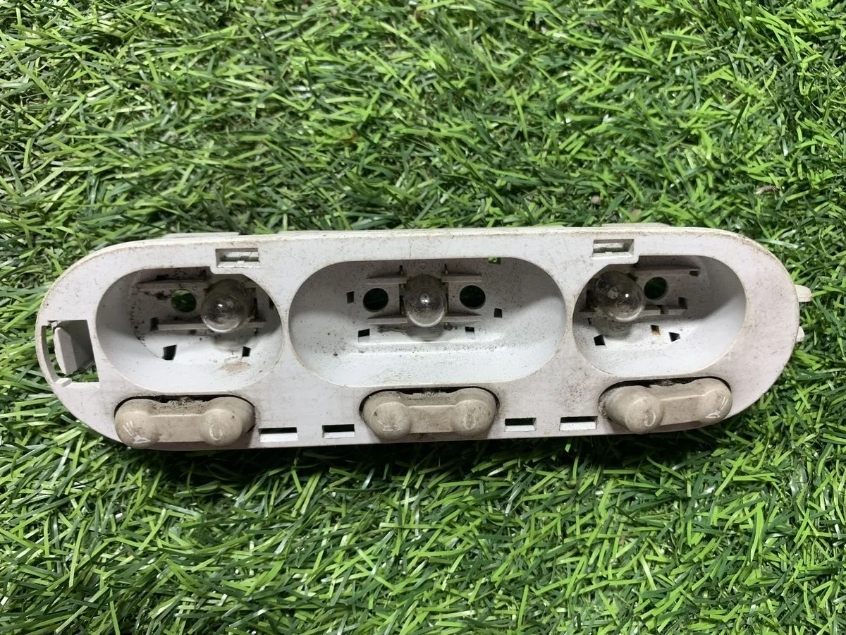 Плафон салонный Renault Megane 2