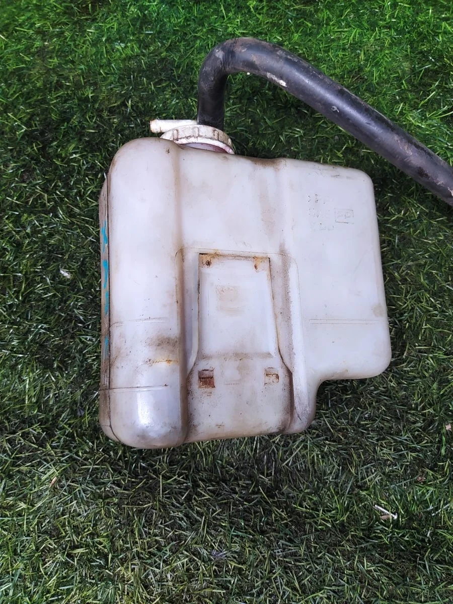 Бачок расширительный Mitsubishi Pajero 3