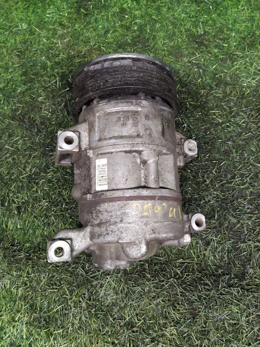 Компрессор кондиционера Toyota Rav 4