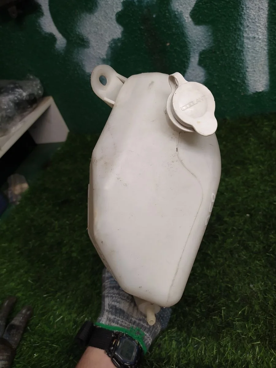 Бачок расширительный Mitsubishi Outlander Xl