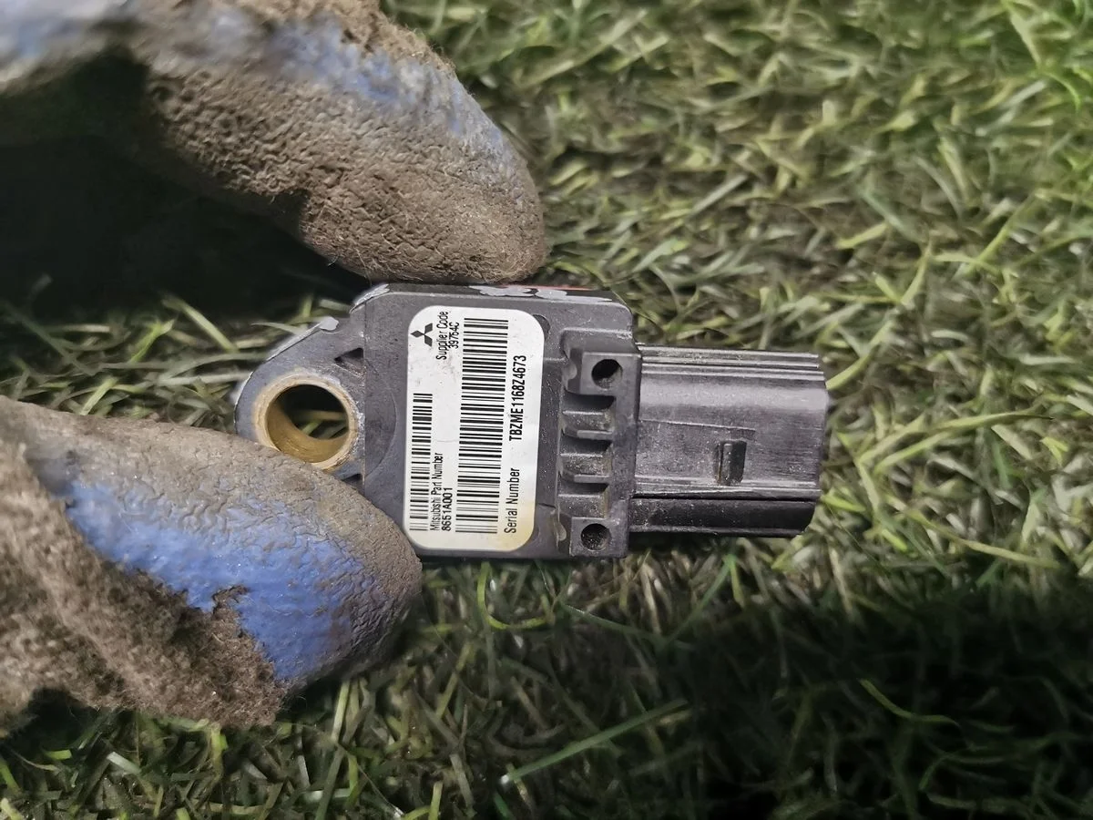 Датчик удара Mitsubishi Outlander (CW0W) II