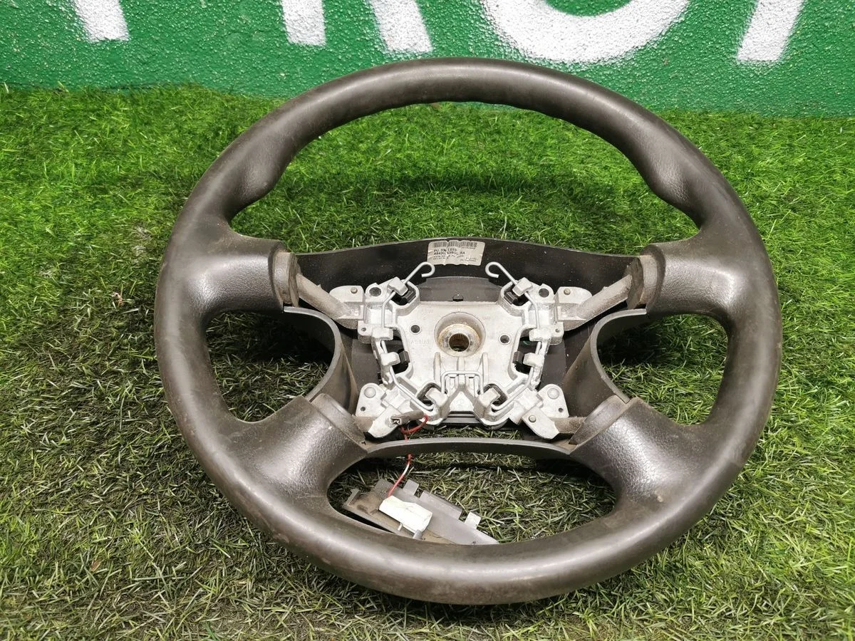 Рулевое колесо без AIRBAG на Nissan Almera (N16) 2