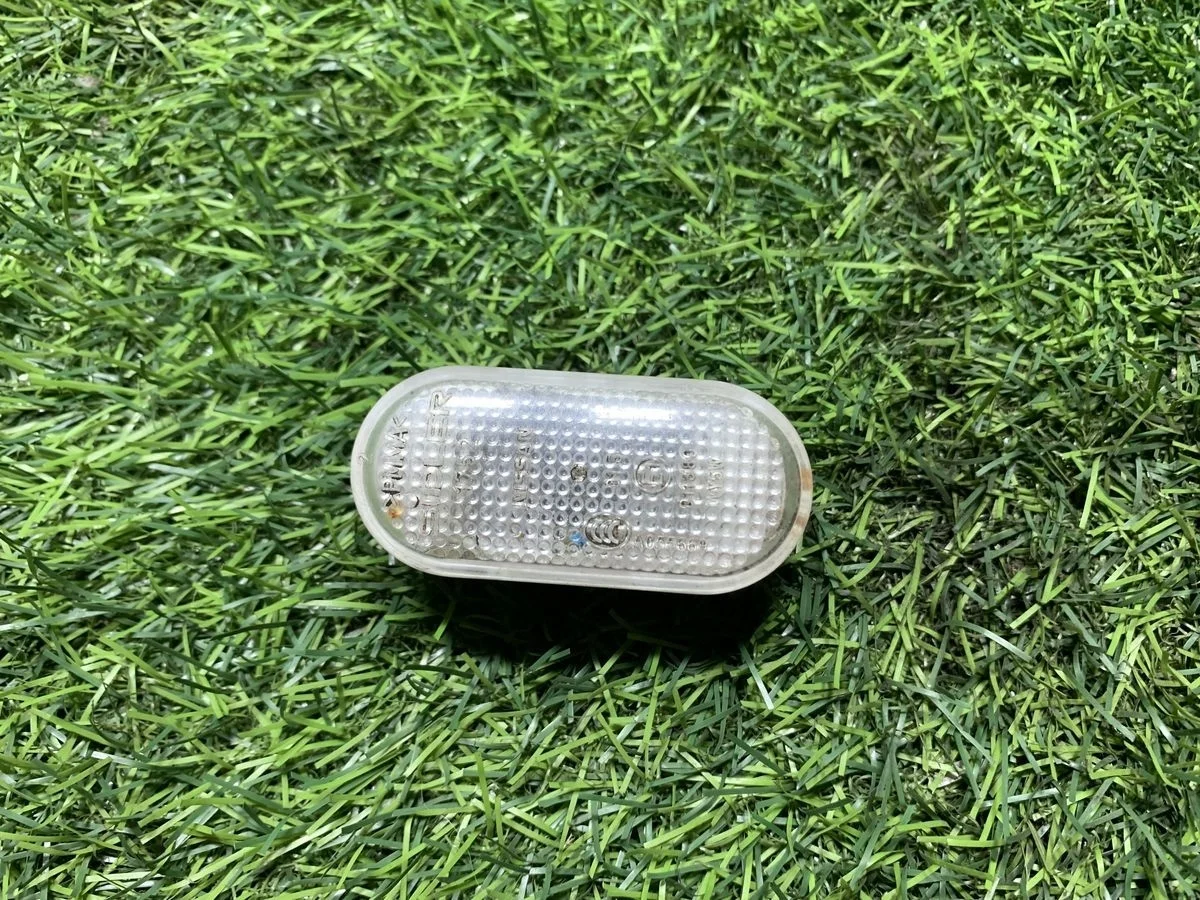 Повторитель поворота в крыло Nissan Qashqai