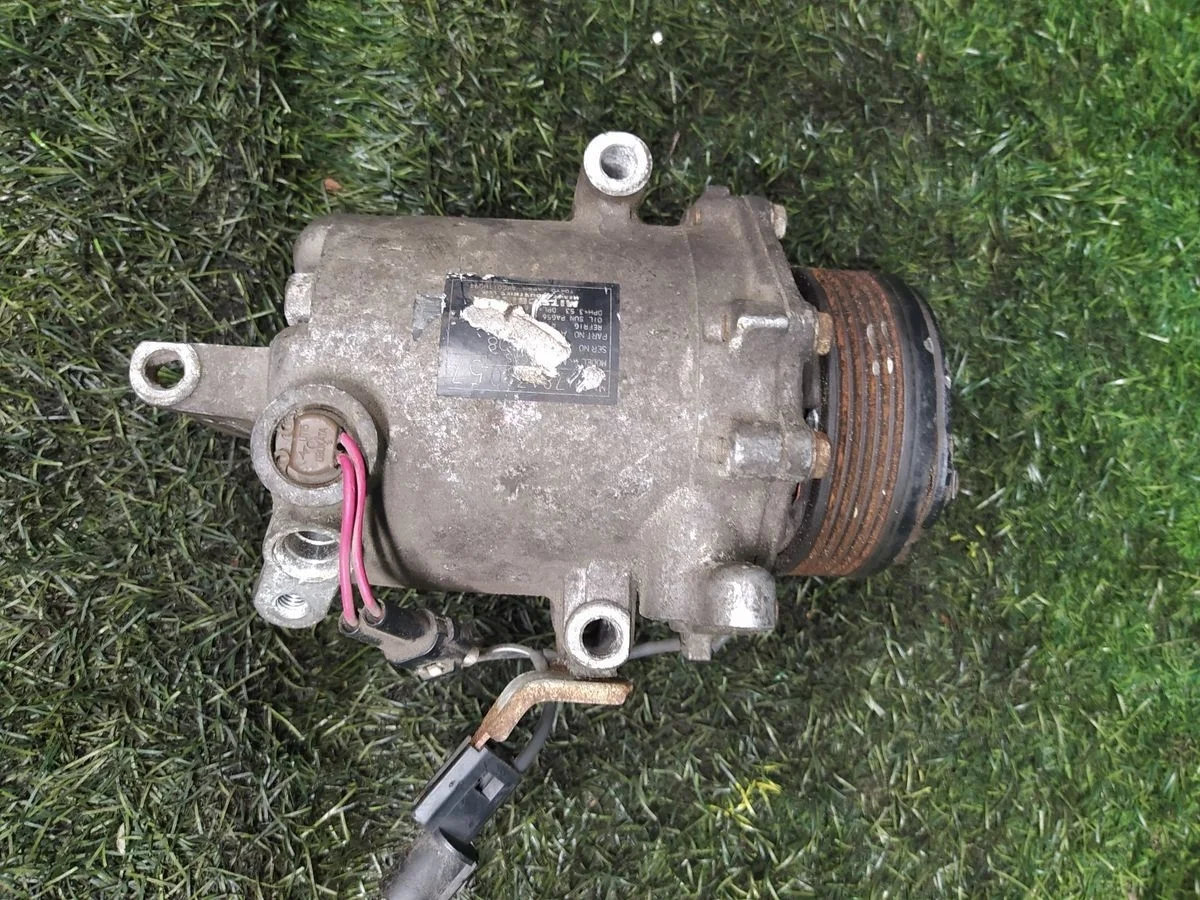 Компрессор кондиционера Mitsubishi Lancer 10