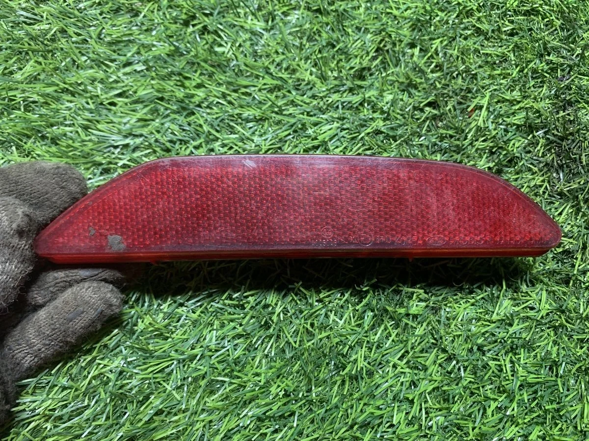 Катафот заднего бампера Kia Rio 3