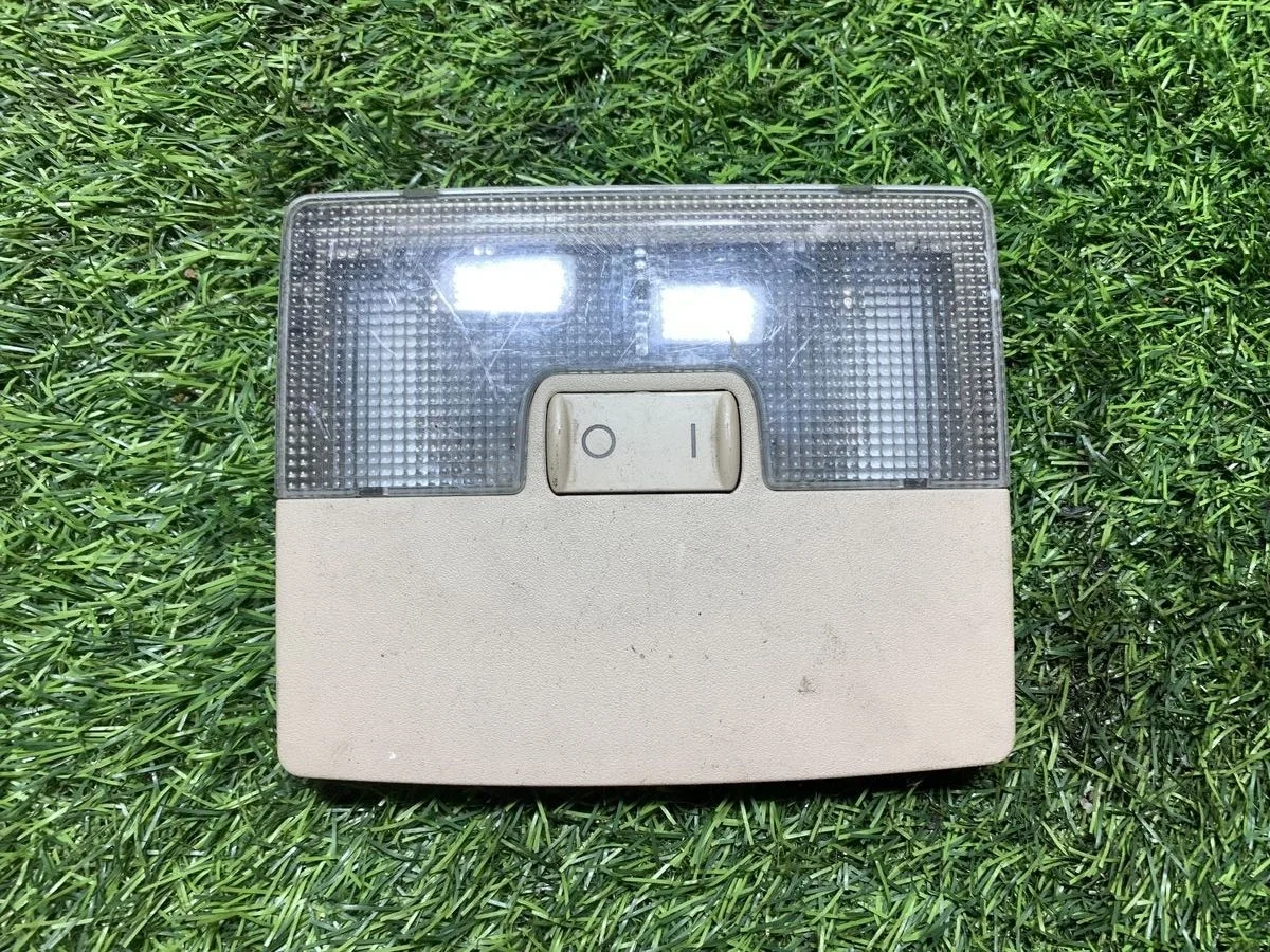 Плафон салона Audi А6 С5 передний