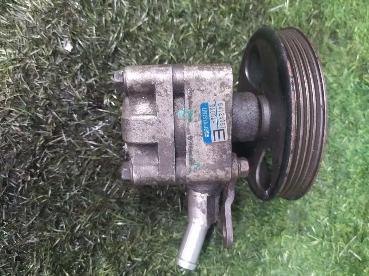 Насос гур Nissan Almera N16