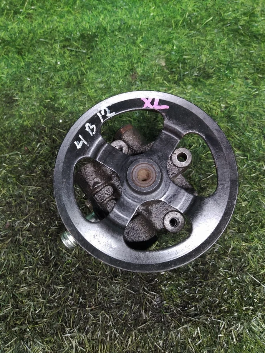 Насос компрессор гур Mitsubishi Outlander XL