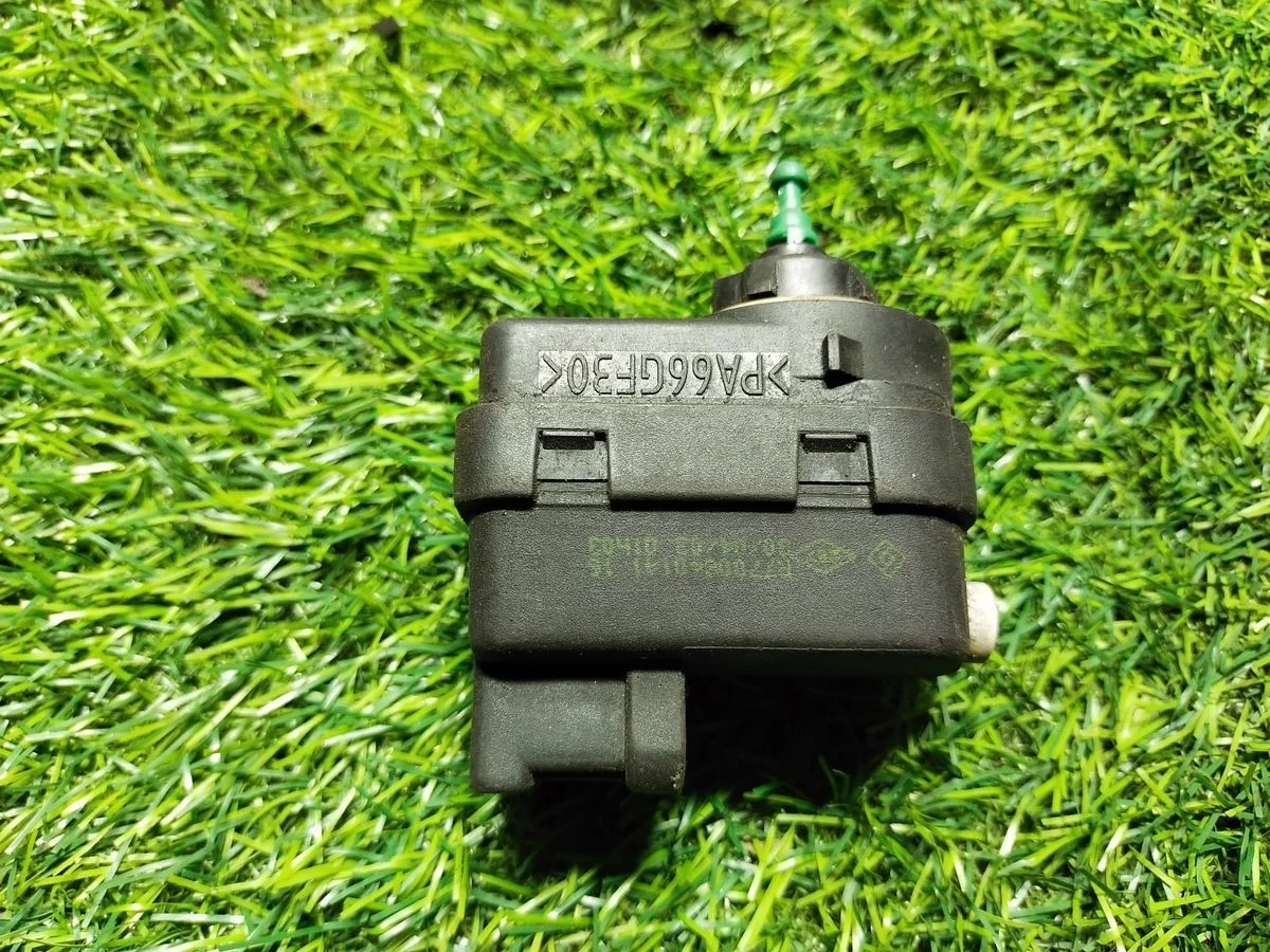 Моторчик корректора фары Renault Laguna (X74) II