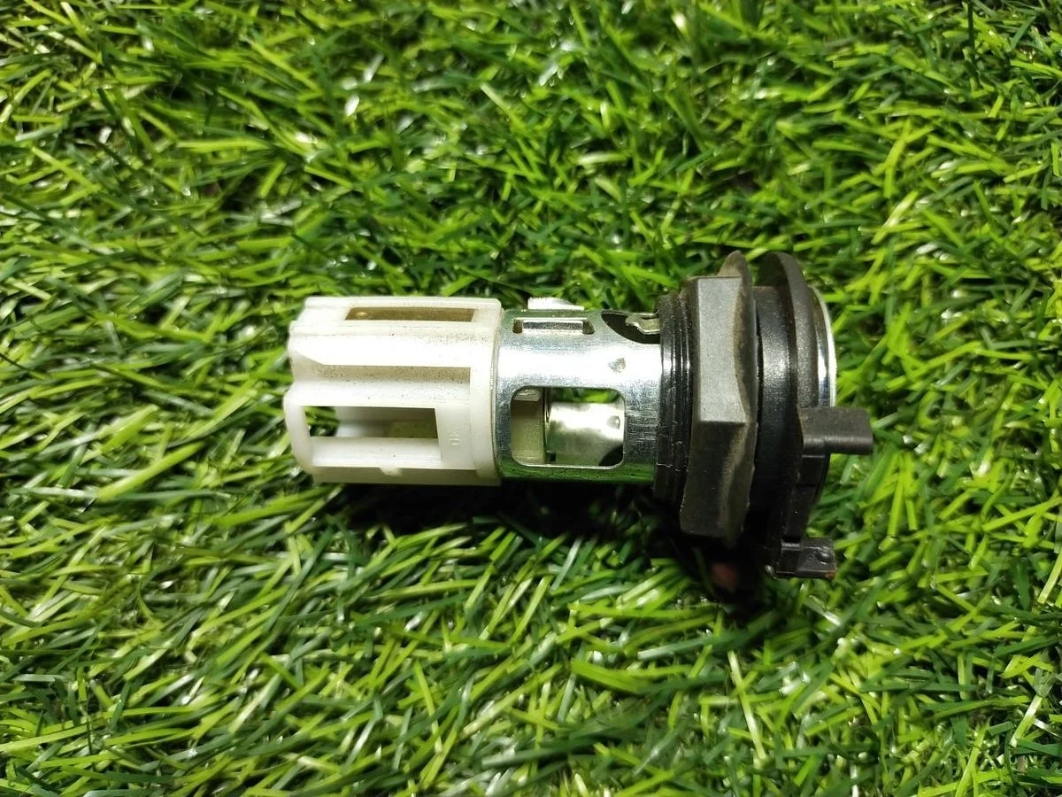 Розетка Volkswagen Jetta V (2005—2011)