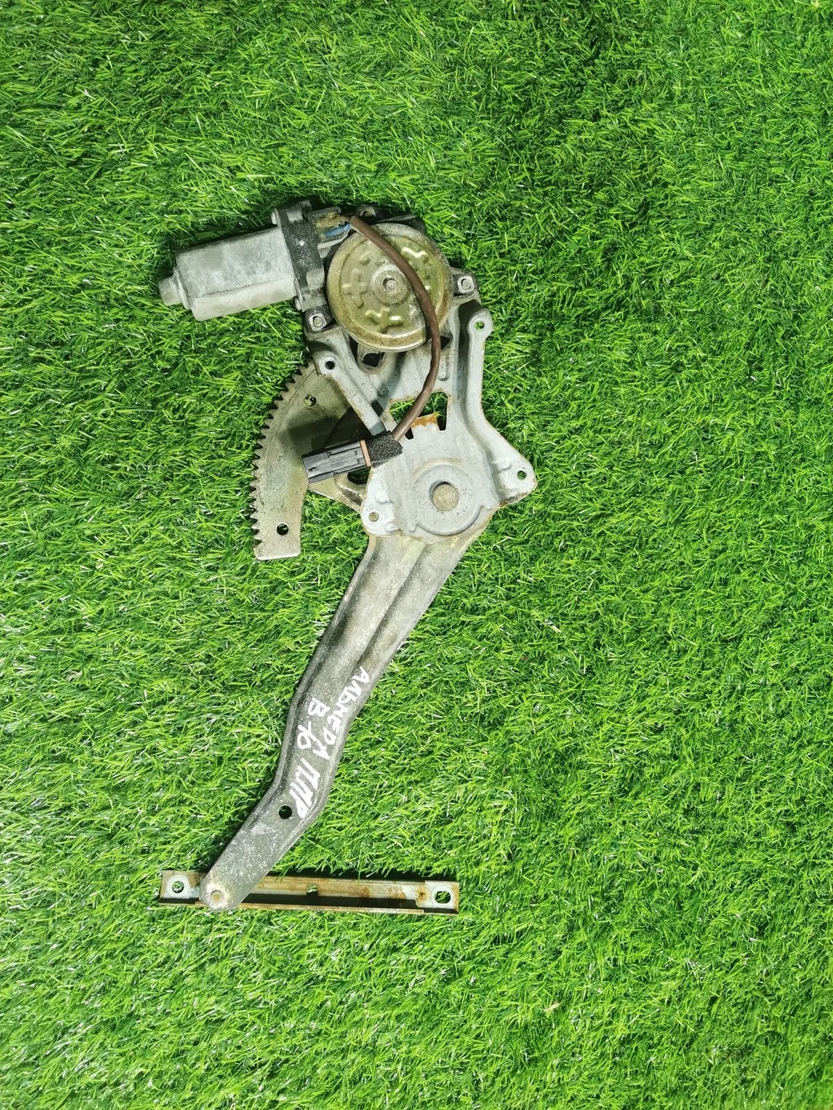 Стеклоподъёмник электрический передний пр. Nissan