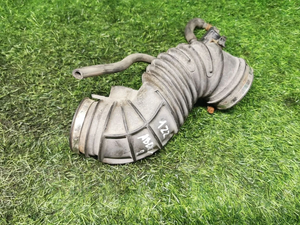 Гофра дроссельной заслонки Toyota Avensis (T250) 2