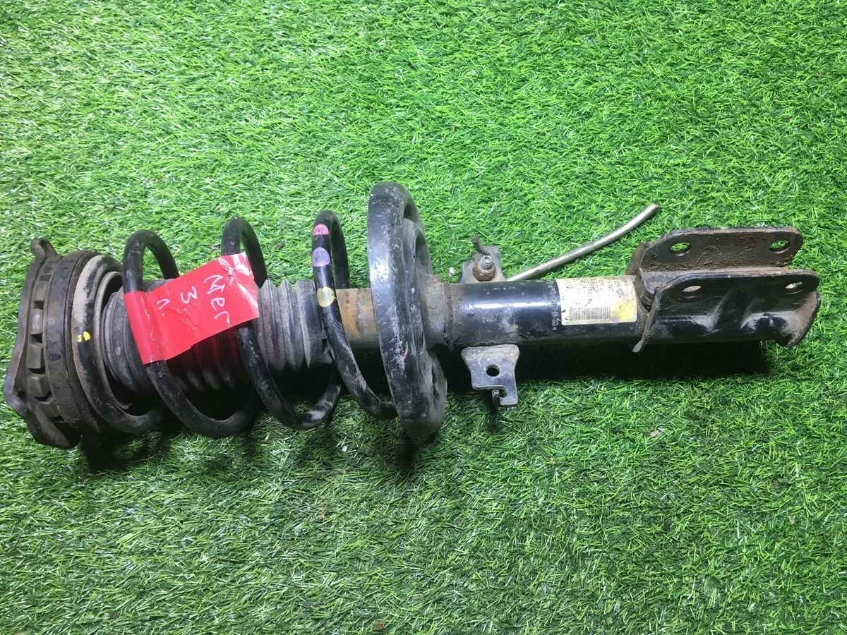 Стойка передняя левая Renault Megane 3 2008-2014