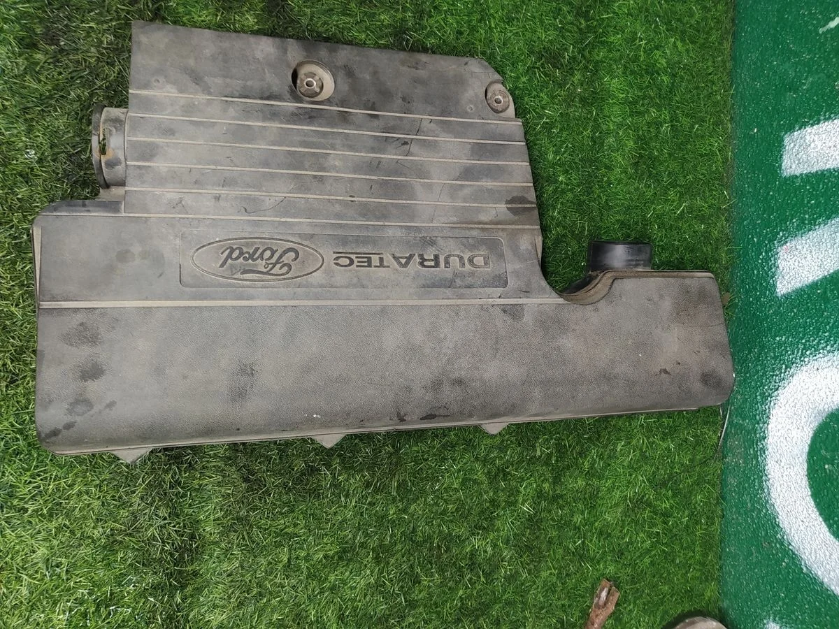 Корпус воздушного фильтра Ford Fusion