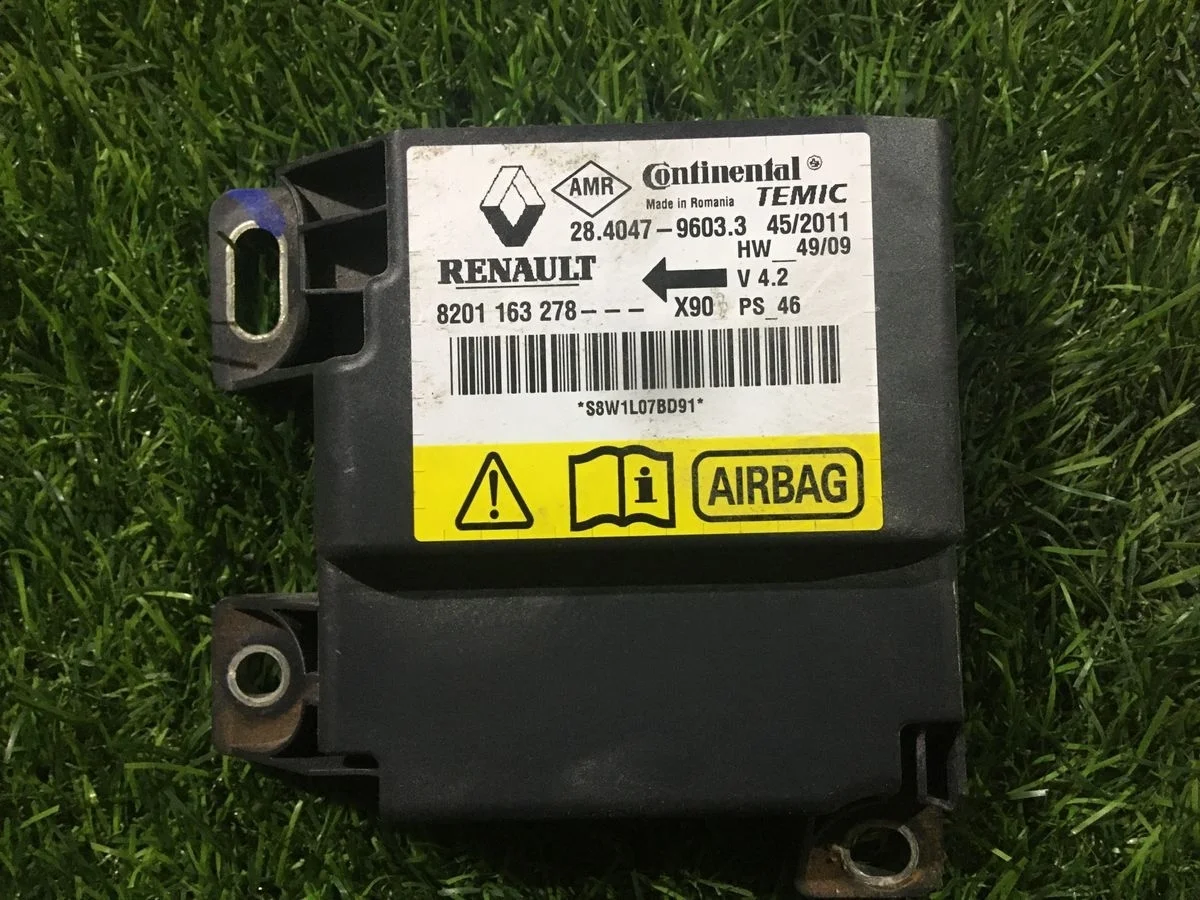 Блок управления AIR BAG Renault Sandero 2009
