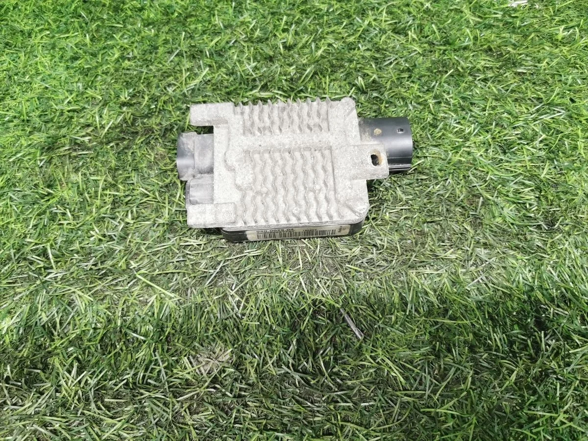 Блок управления вентилятором радиатора Ford Mondeo