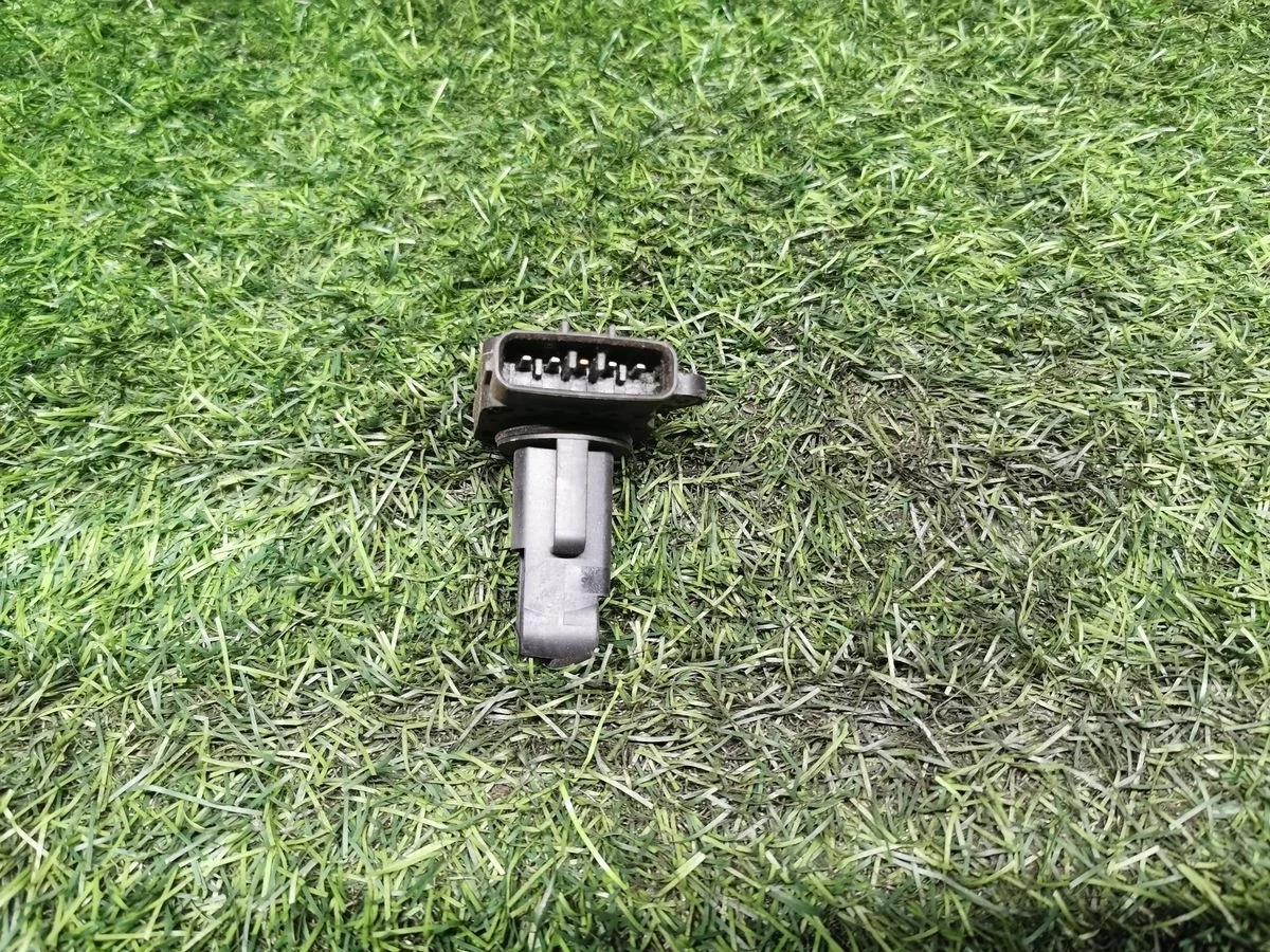 Датчик расхода воздуха Mazda 6 (GG) I