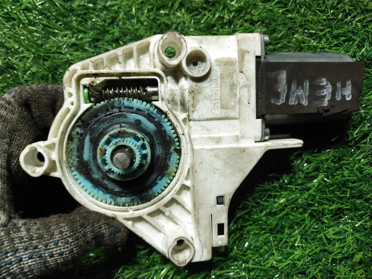 Мотор стеклоподъемника Audi A5 (8T) I