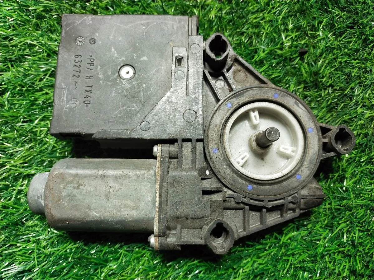 Мотор стеклоподъемника Volkswagen Golf (Mk5) V