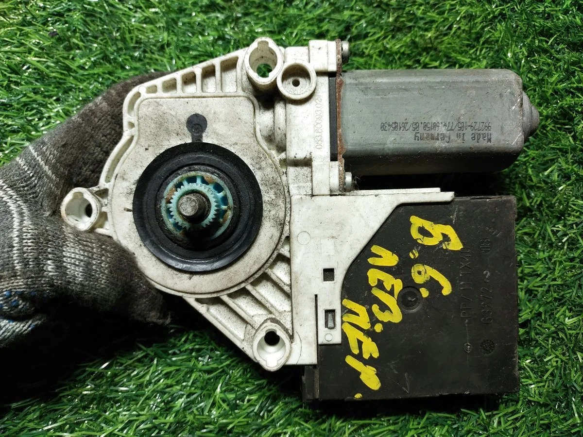 Мотор стеклоподъемника Volkswagen Passat (B6) VI