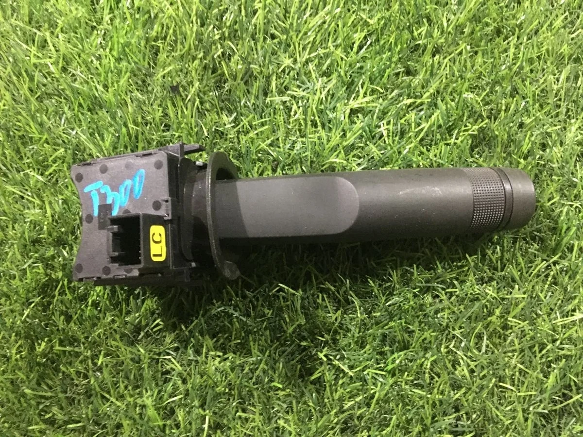 Переключатель поворотов подрулевой Chevrolet Aveo