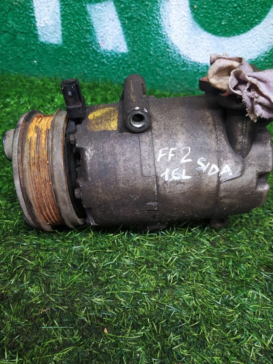 Компрессор кондиционера Ford Focus 2